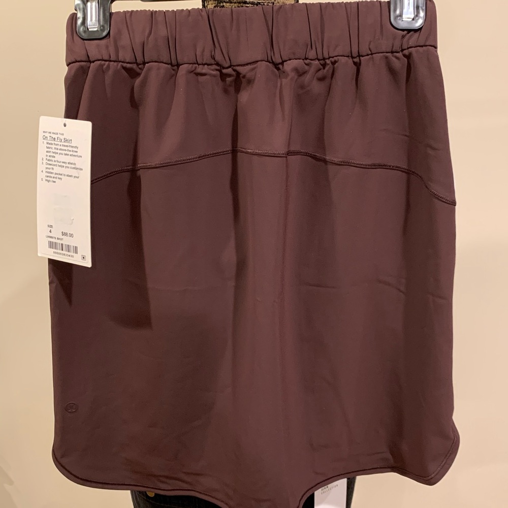 Lululemon On The Fly Skirt - Picture 3 of 4